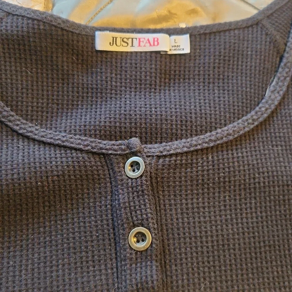 Top - Picture 6 of 8